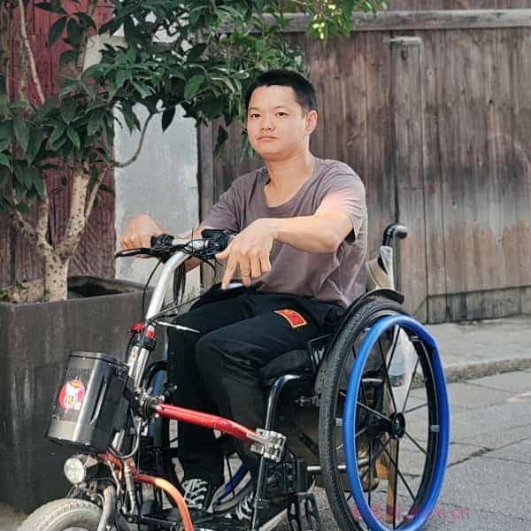 33岁岁湖北单身帅哥 - 宿州吉缘网
